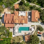 In With Outdoor Swimming Pool Mundanije